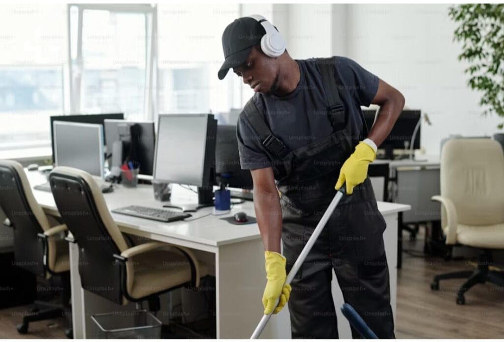 Toimistosiivous siivouspalvelut Toimistosiivoushintat Siivousyritykset